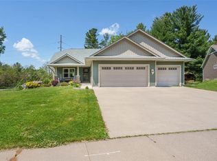 2544 Avery Ln, Altoona, WI 54720