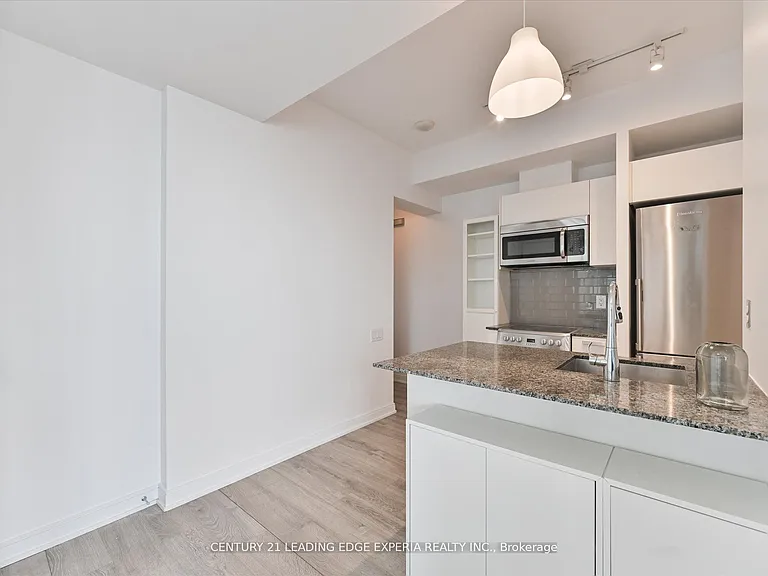 42 Charles St E #2309 — Photo 12