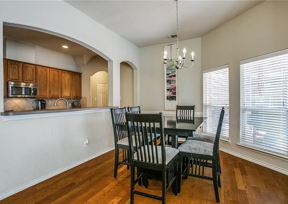 1st image of 9326 Park Garden Dr