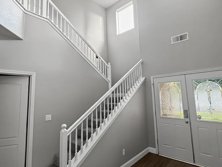 2371 Serena Ave — Photo 5