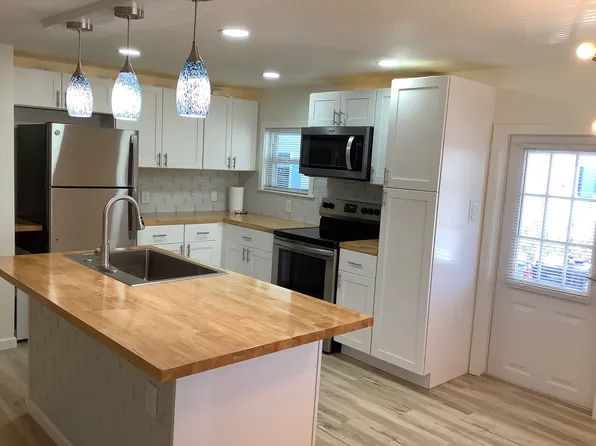 219 Dordrecht St, Ellenton, FL 34222