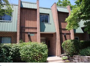 1018 Meadowview Ln #1018, Mont Clare, PA 19453