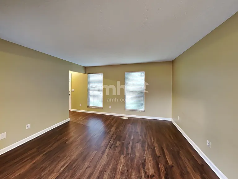 3019 Olson Pl — Photo 7