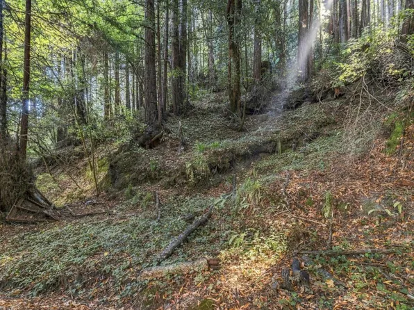 1 Pringle Ln, Soquel, CA 95073