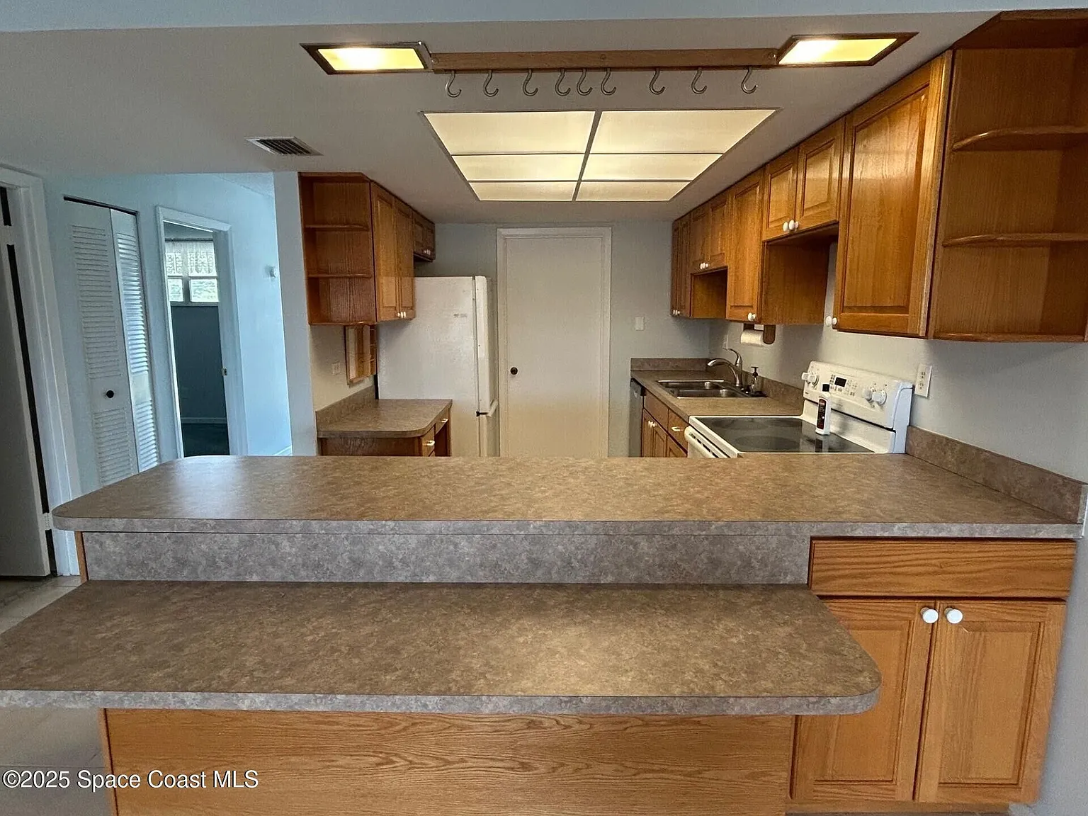 2135 North Courtenay Parkway F244 - F244 — Photo 3