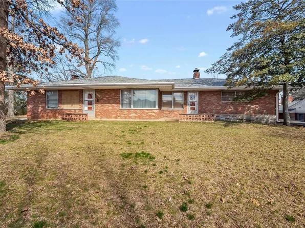 4115 Crestland Dr, Saint Louis, MO 63121