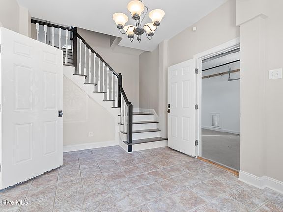 5th image of 51 Craven Street