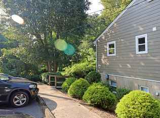 616 Rock Creek Rd #B, Charlottesville, VA 22903