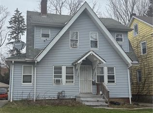 941 Dresden Rd, Cleveland Heights, OH 44112