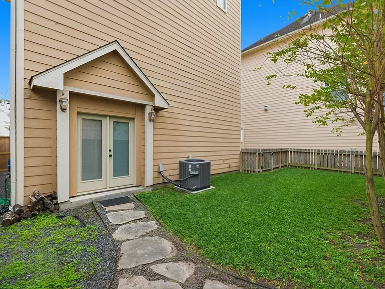 1714 Ovid St #C — Photo 25
