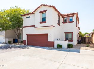 864 S Colonial Dr, Gilbert, AZ 85296