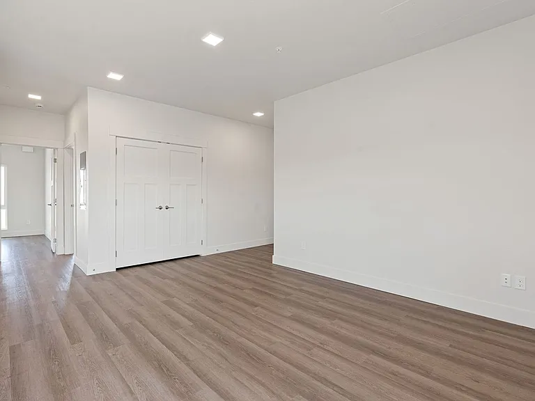 Fairways Apartments — Photo 45