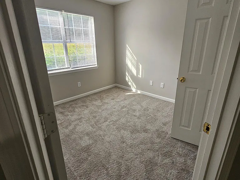 10 Chimney Ct — Photo 4