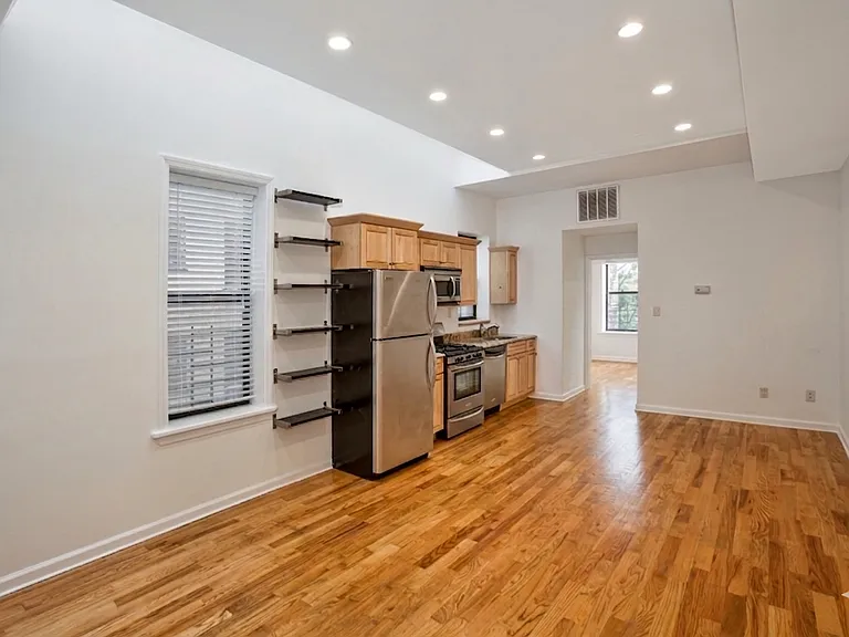 362 Eastern Pkwy #4C — Photo 2