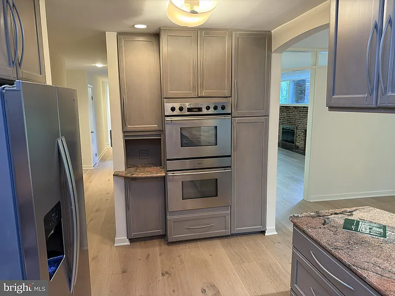2111 Mason Hill Dr — Photo 9