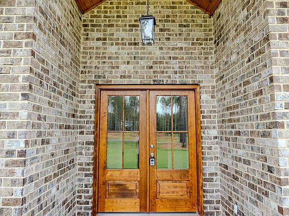2nd image of 905 Sweet Magnolia Ln