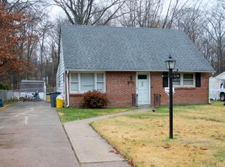 970 Terrace Blvd, Ewing, NJ 08618