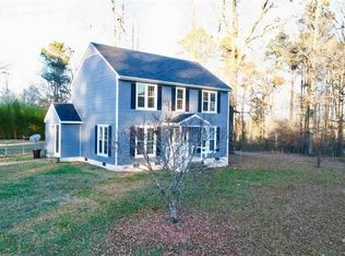 2000 Treetop Ct, Clayton, NC 27527