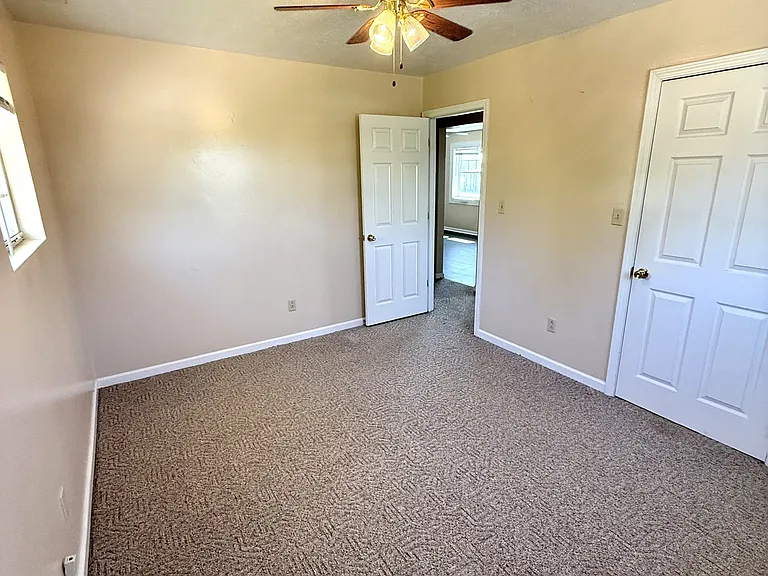 770 Deerfield Ln #4 — Photo 19