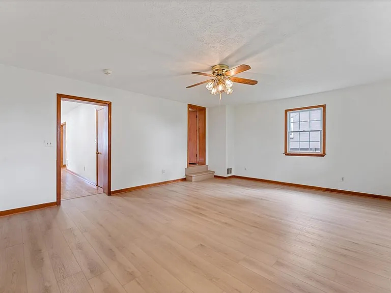 1103 Mount Allen Rd — Photo 6