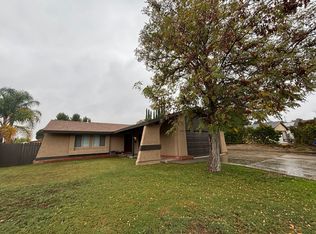 22940 Posada Dr, Santa Clarita, CA 91354
