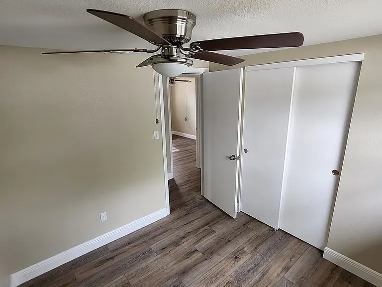 1709 Coppertree Dr — Photo 10