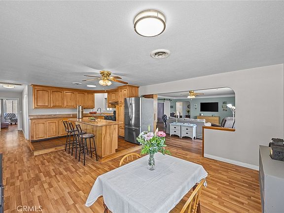 3rd image of 1951 Valley View Ave