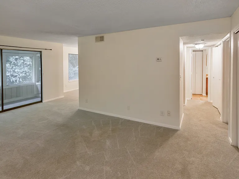 245 Seasons Pkwy #1 — Photo 2
