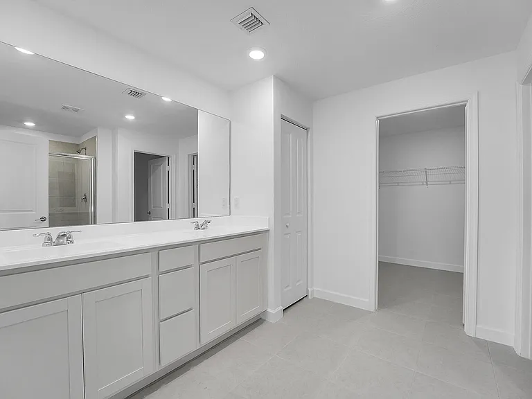 6394 NW Windwood Way — Photo 12