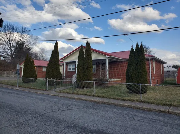 101 Anderson St, Oak Hill, WV 25901