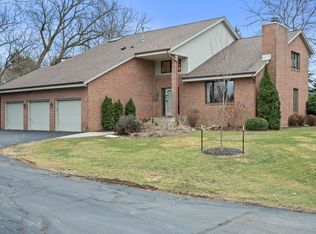 4915 Beacon Ln, Racine, WI 53402