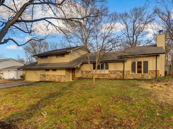 2850 S Barnes Avenue, Springfield, MO 65804