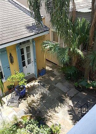 2nd image of 832 Orleans Ave