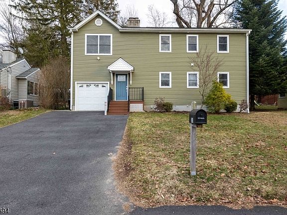 3rd image of 31 Lakeview Rd