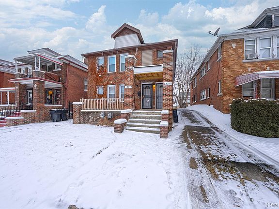 3rd image of 12717 Santa Rosa Dr