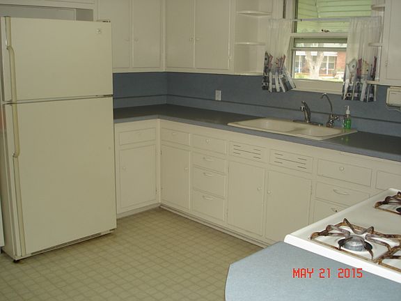Spacious Kitchen