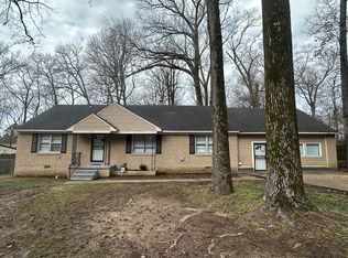 1429 Whitten Rd, Memphis, TN 38134