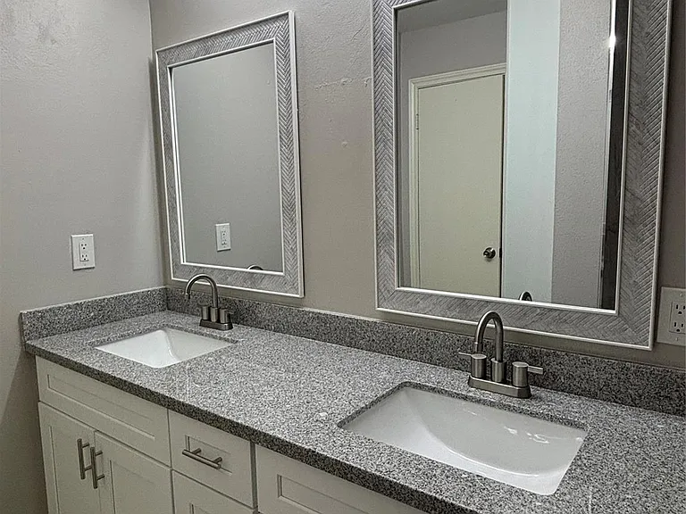 26019 Leafywood Dr — Photo 19