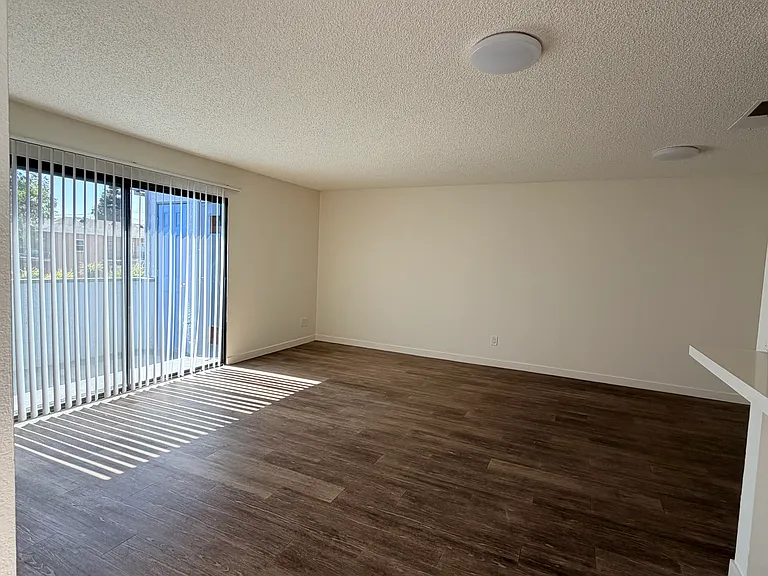 7126 Somerset Blvd #117 & 119 — Photo 14