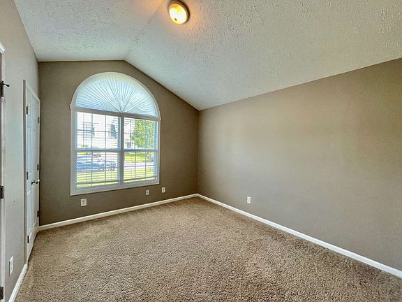 4th image of 193 Lochwood Dr