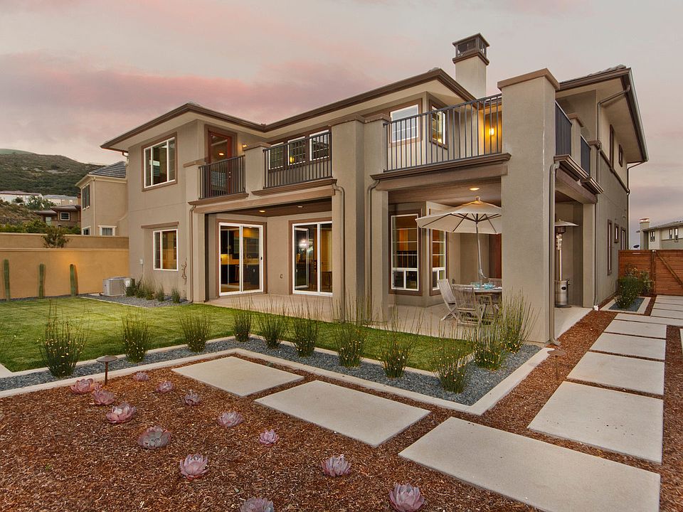 1st image of 945 Tucana Dr