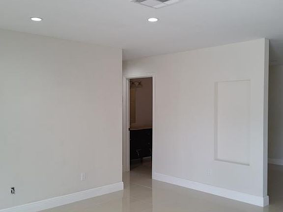 5th image of 3564 SW 16th Ct