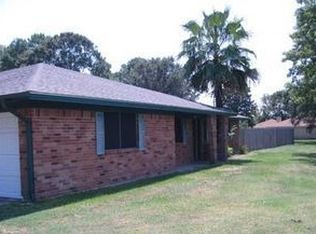 118 Peach Point #304, Jones Creek, TX 77541