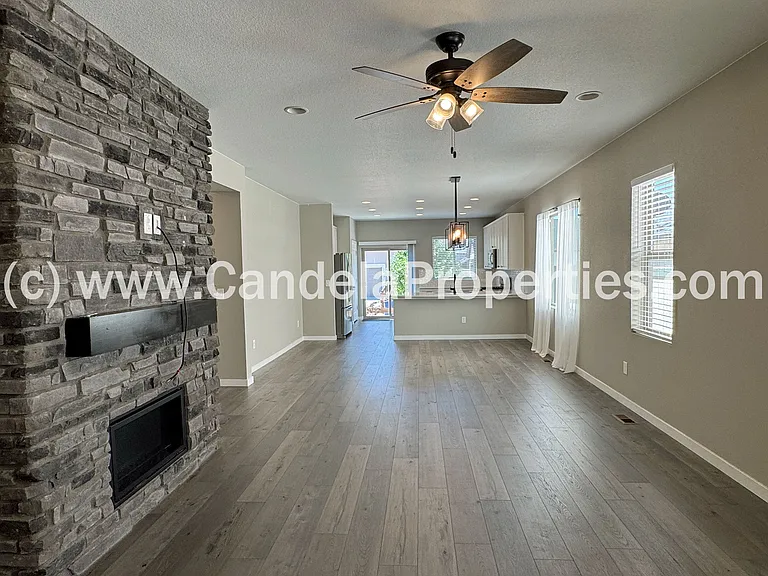 7618 Red River Way — Photo 8
