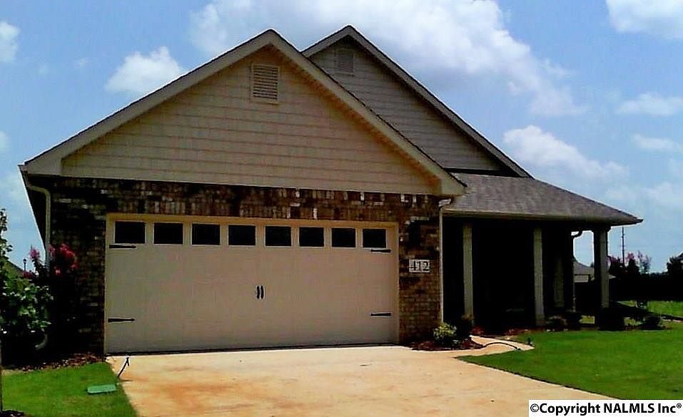 1st image of 412 Mossyleaf Dr