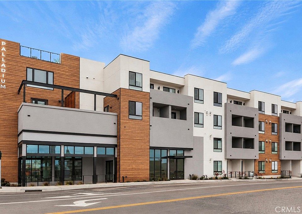 1st image of 402 W Grand Ave #317