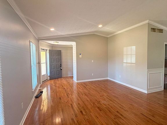 5th image of 407 Quail Run Rd