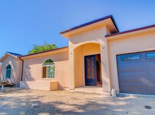 13113 Arminta St, North Hollywood, CA 91605