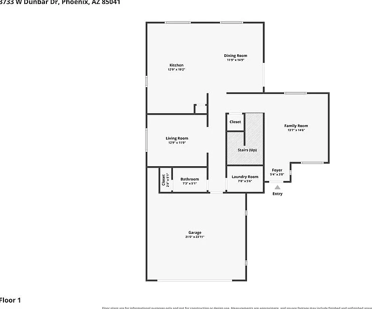 5 bed, 2.5 bath, 2426 sqft, $2,495 — Photo 2