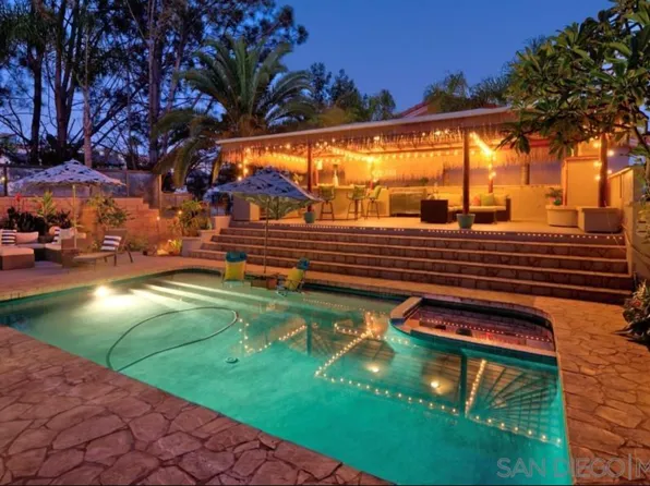 2324 Walmar Ln, San Diego, CA 92109